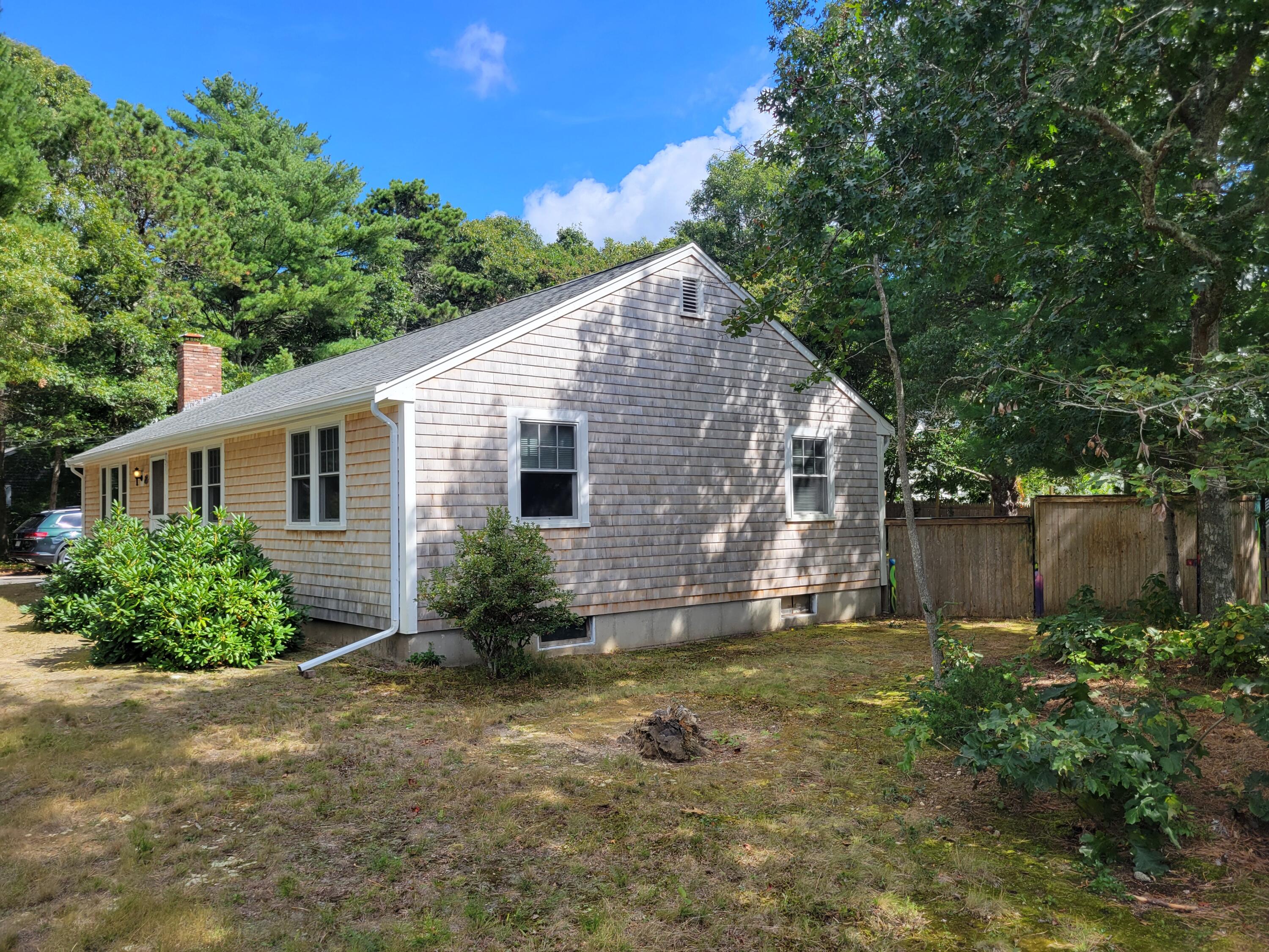 8 Westbury Way Cotuit MA 02635