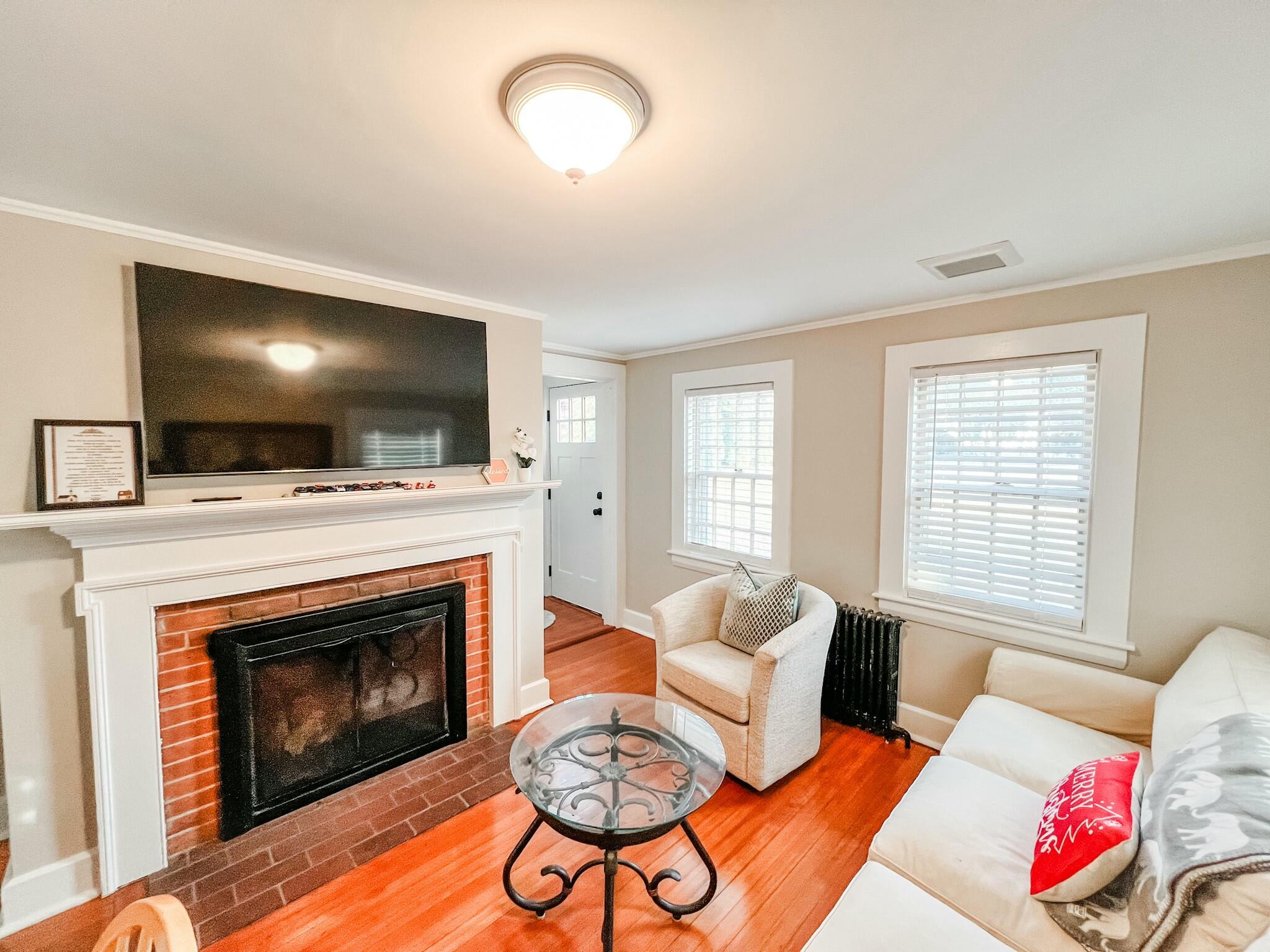 8 Parsons Lane Falmouth MA 02536