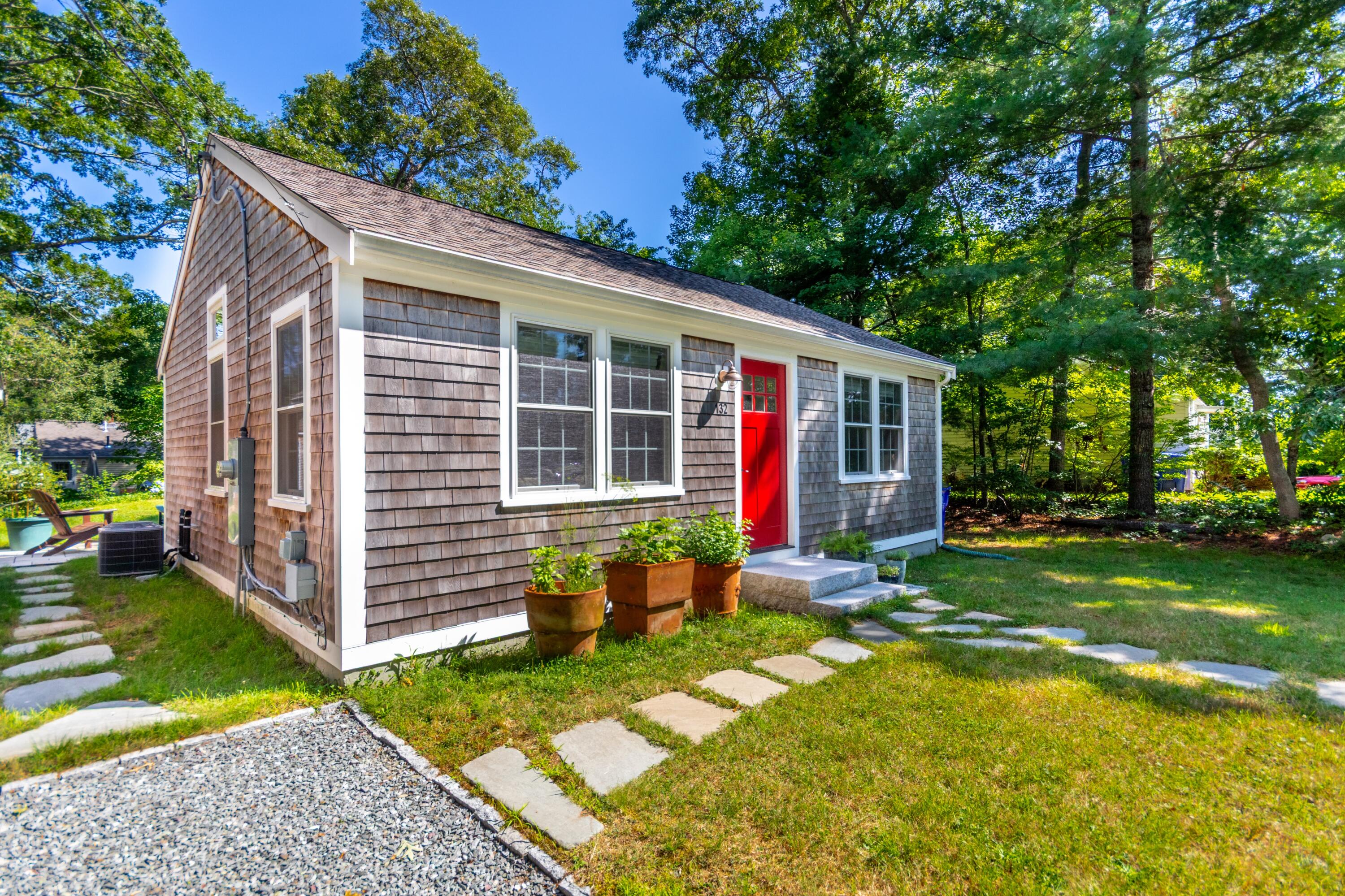 132 Williams Avenue Pocasset MA 02559