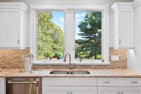 5 Aviators Lane Sandwich MA 02563