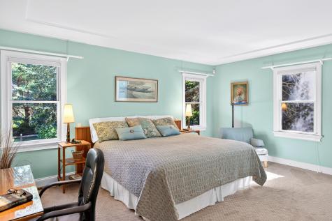 5 Aviators Lane Sandwich MA 02563