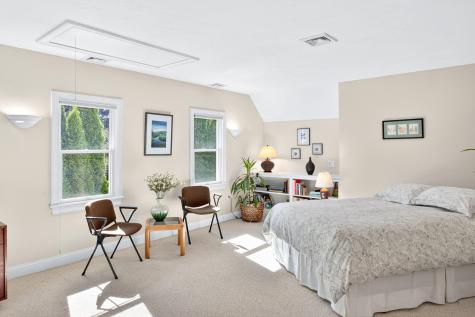 5 Aviators Lane Sandwich MA 02563