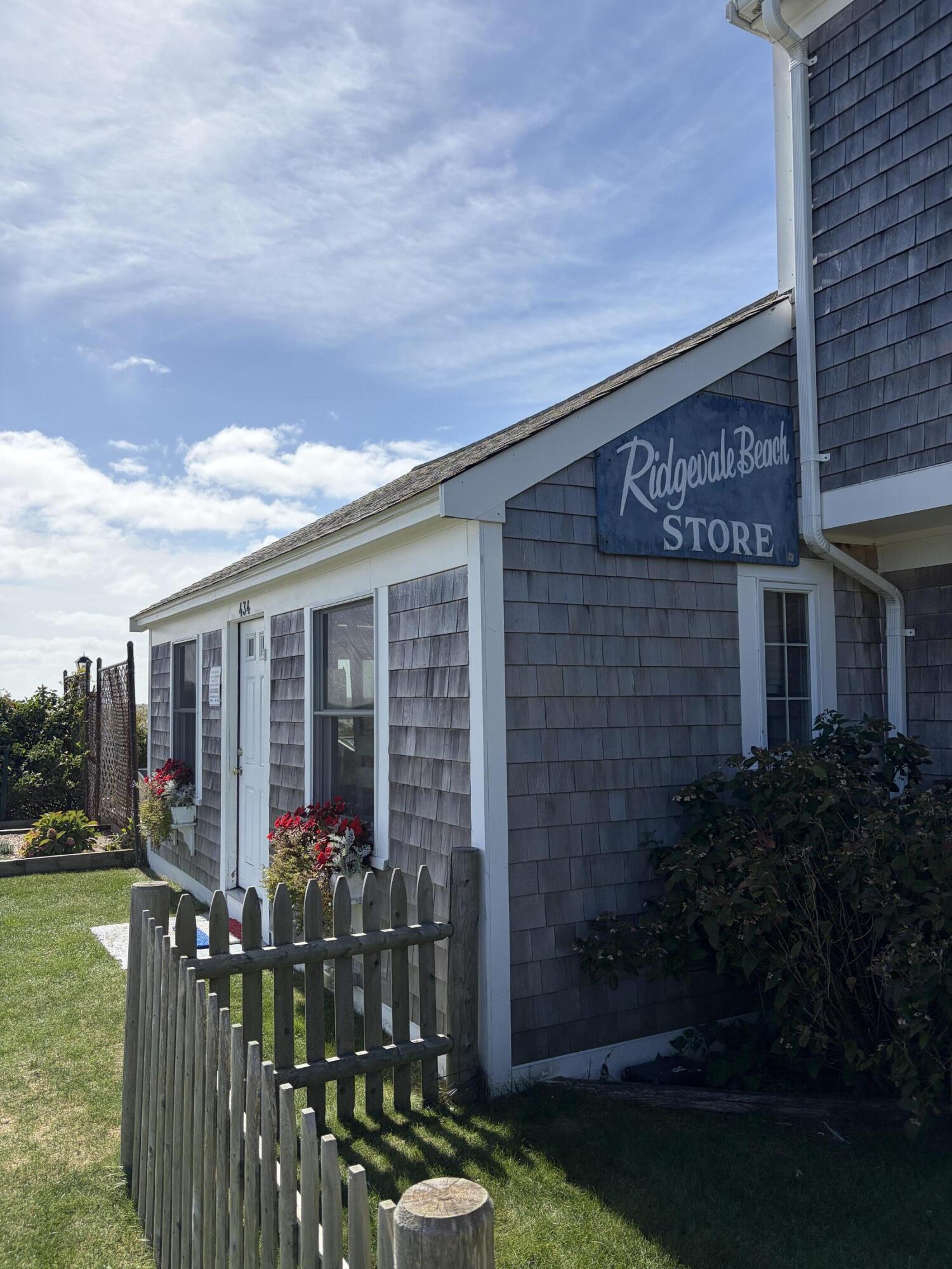 20 Stoughton Lane Chatham MA 02633