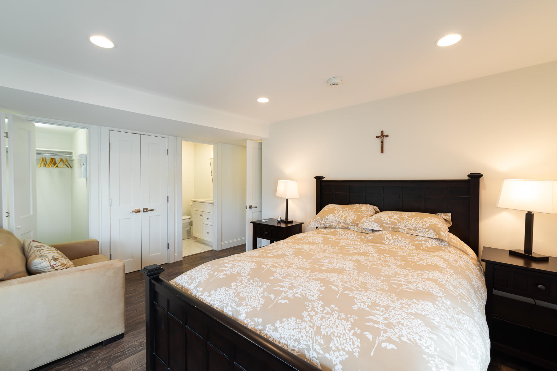 45 Little Neck Lane Mashpee MA 02649