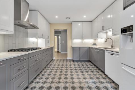 164 Coonamessett Circle Falmouth MA 02536