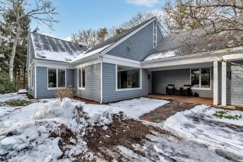 164 Coonamessett Circle Falmouth MA 02536
