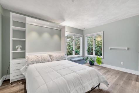 164 Coonamessett Circle Falmouth MA 02536