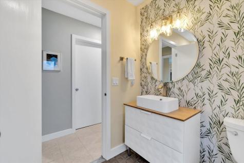 164 Coonamessett Circle Falmouth MA 02536