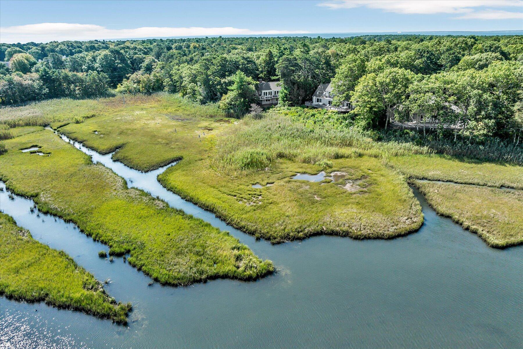 5 Tide Run Mashpee MA 02649