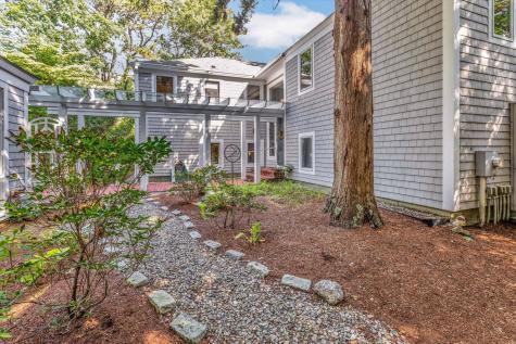 5 Tide Run Mashpee MA 02649