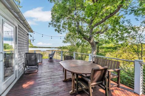 5 Tide Run Mashpee MA 02649