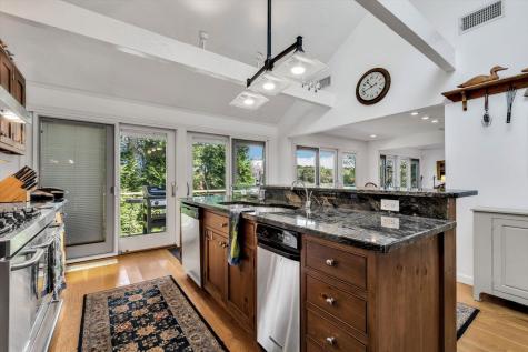 5 Tide Run Mashpee MA 02649