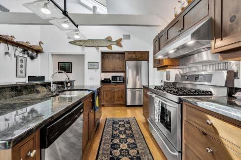 5 Tide Run Mashpee MA 02649