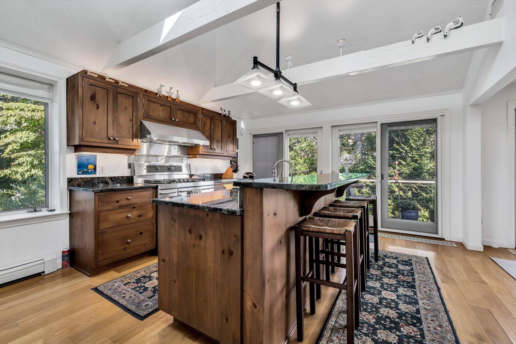 5 Tide Run Mashpee MA 02649