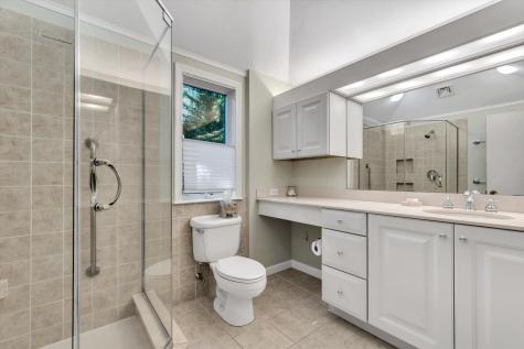 5 Tide Run Mashpee MA 02649