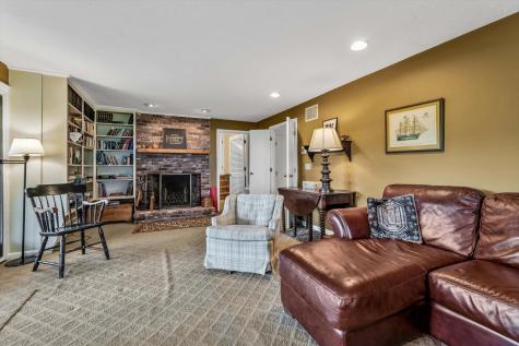 5 Tide Run Mashpee MA 02649