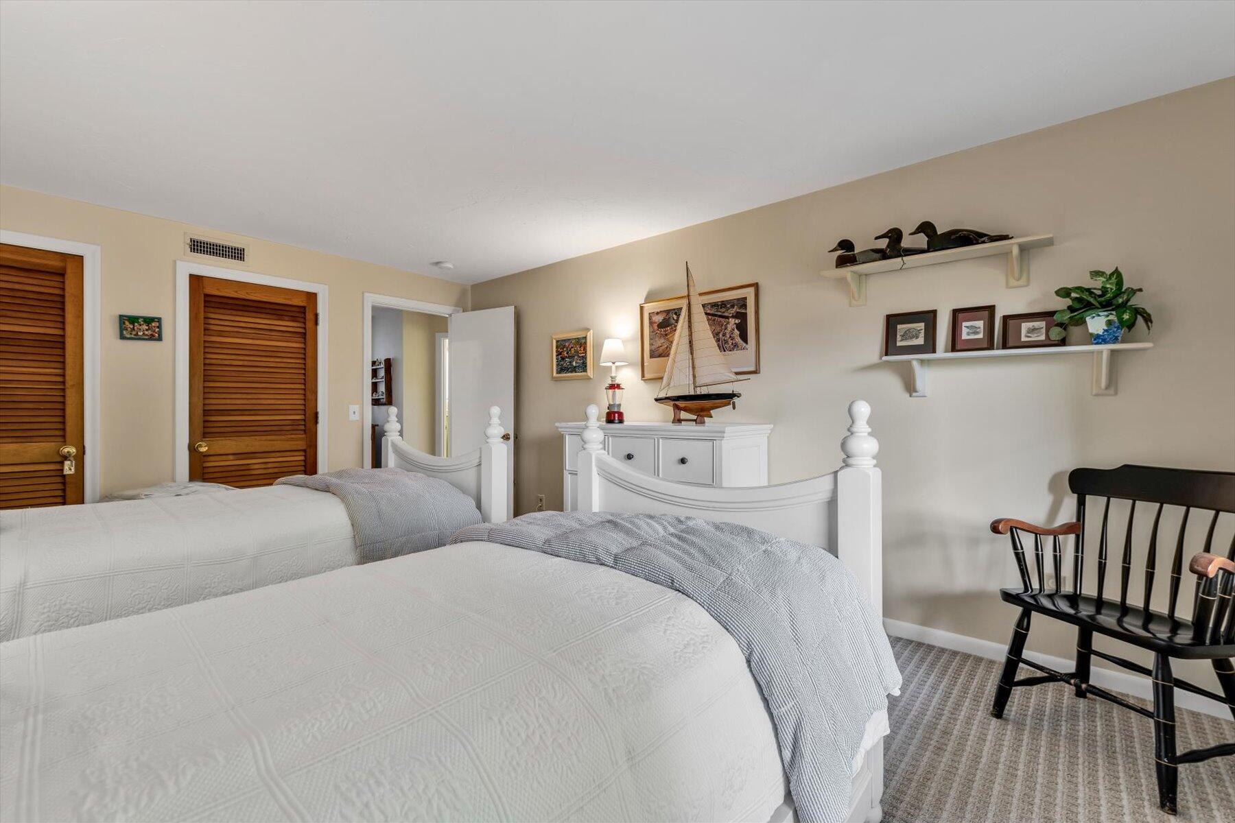 5 Tide Run Mashpee MA 02649