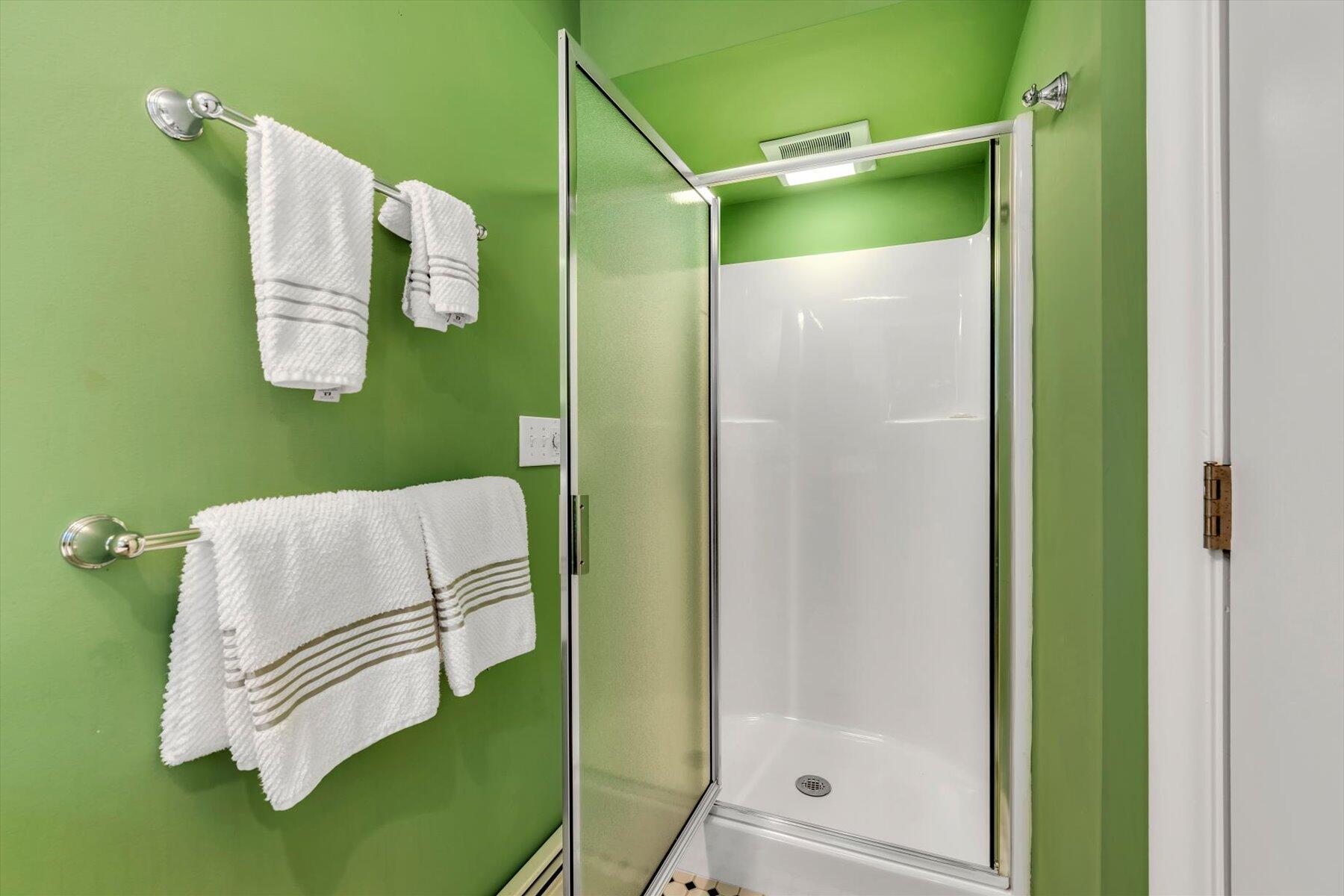 5 Tide Run Mashpee MA 02649