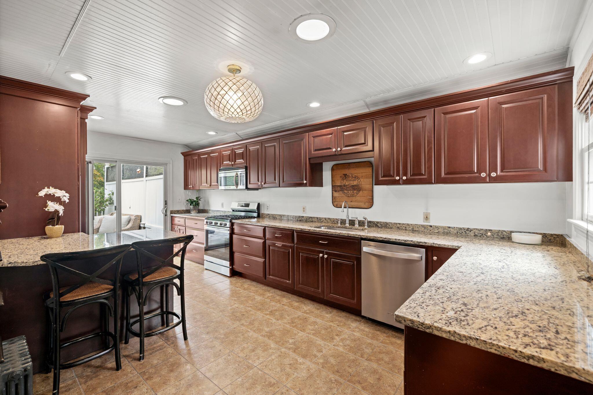 43 Jarves Street Sandwich MA 02563