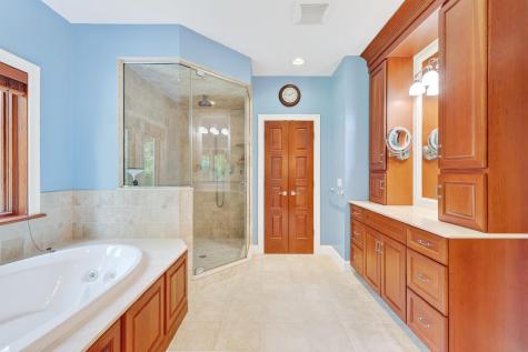 79 Pickerel Cove Circle Mashpee MA 02649