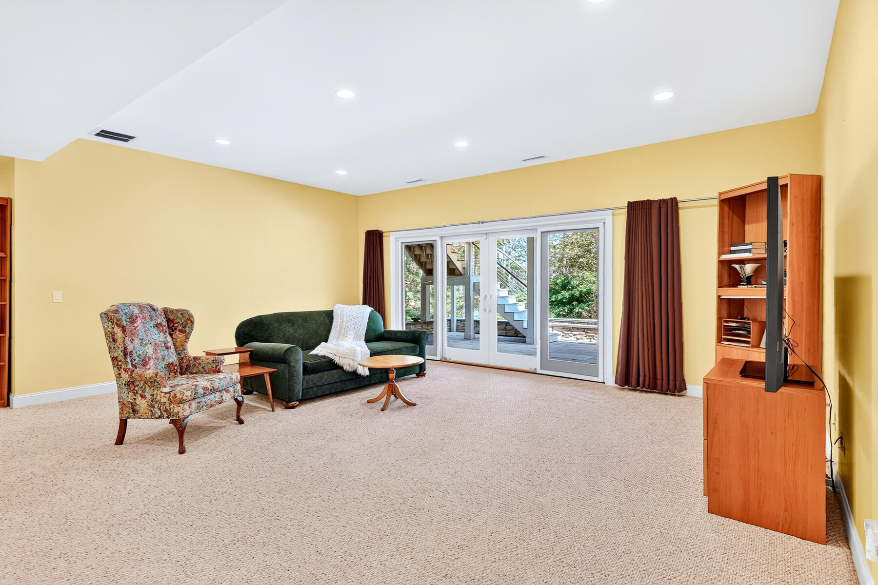 79 Pickerel Cove Circle Mashpee MA 02649