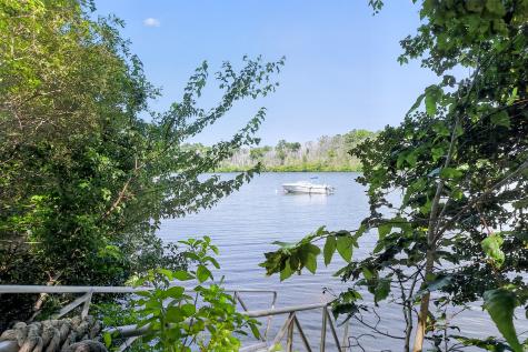 79 Pickerel Cove Circle Mashpee MA 02649