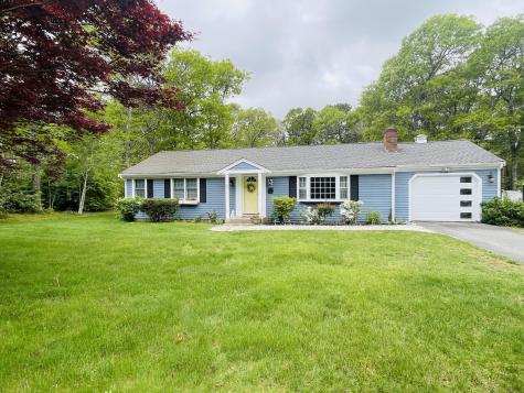 31 Acorn Road Dennis MA 02641