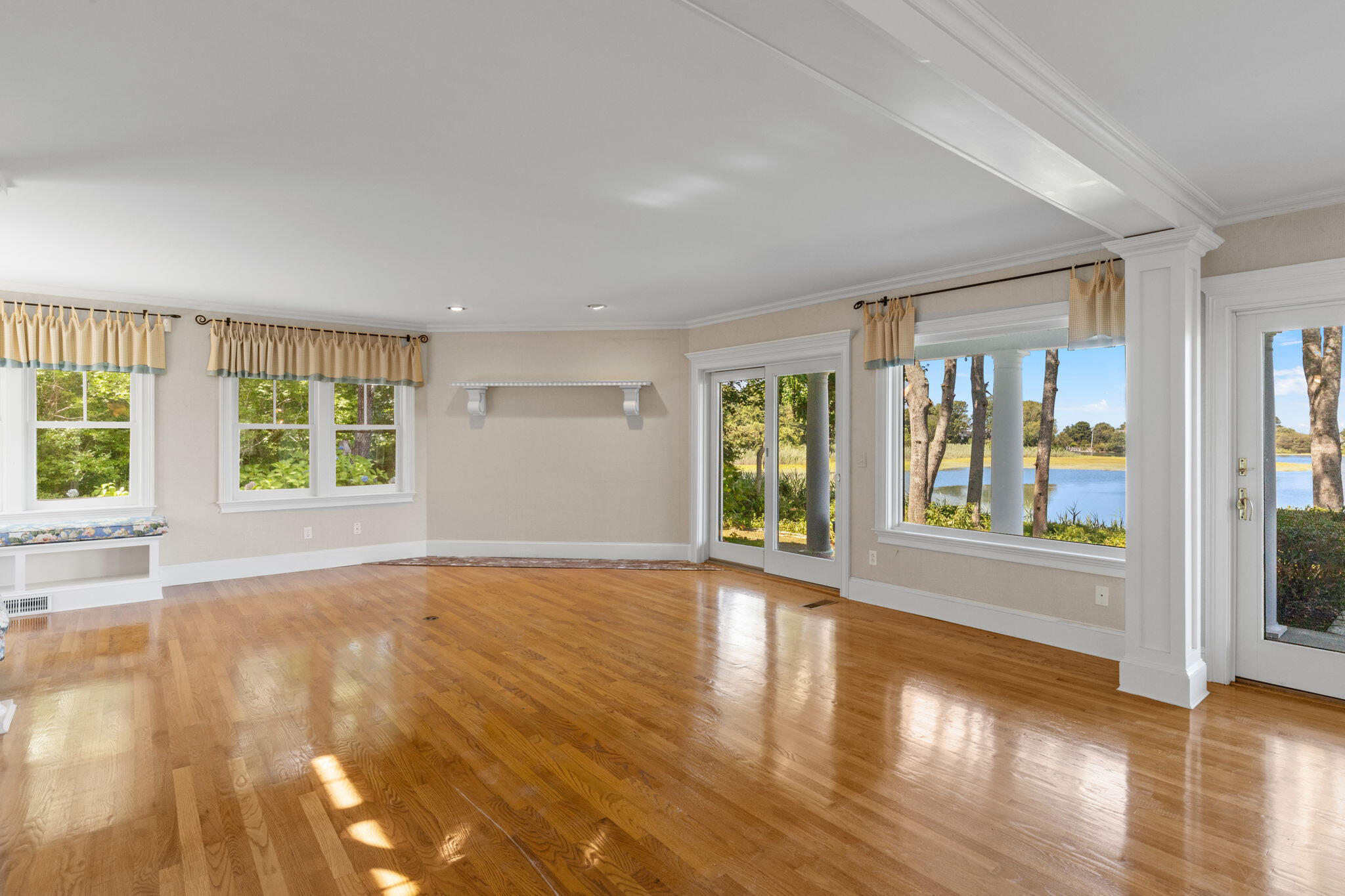 4390 Main Street Barnstable MA 02637