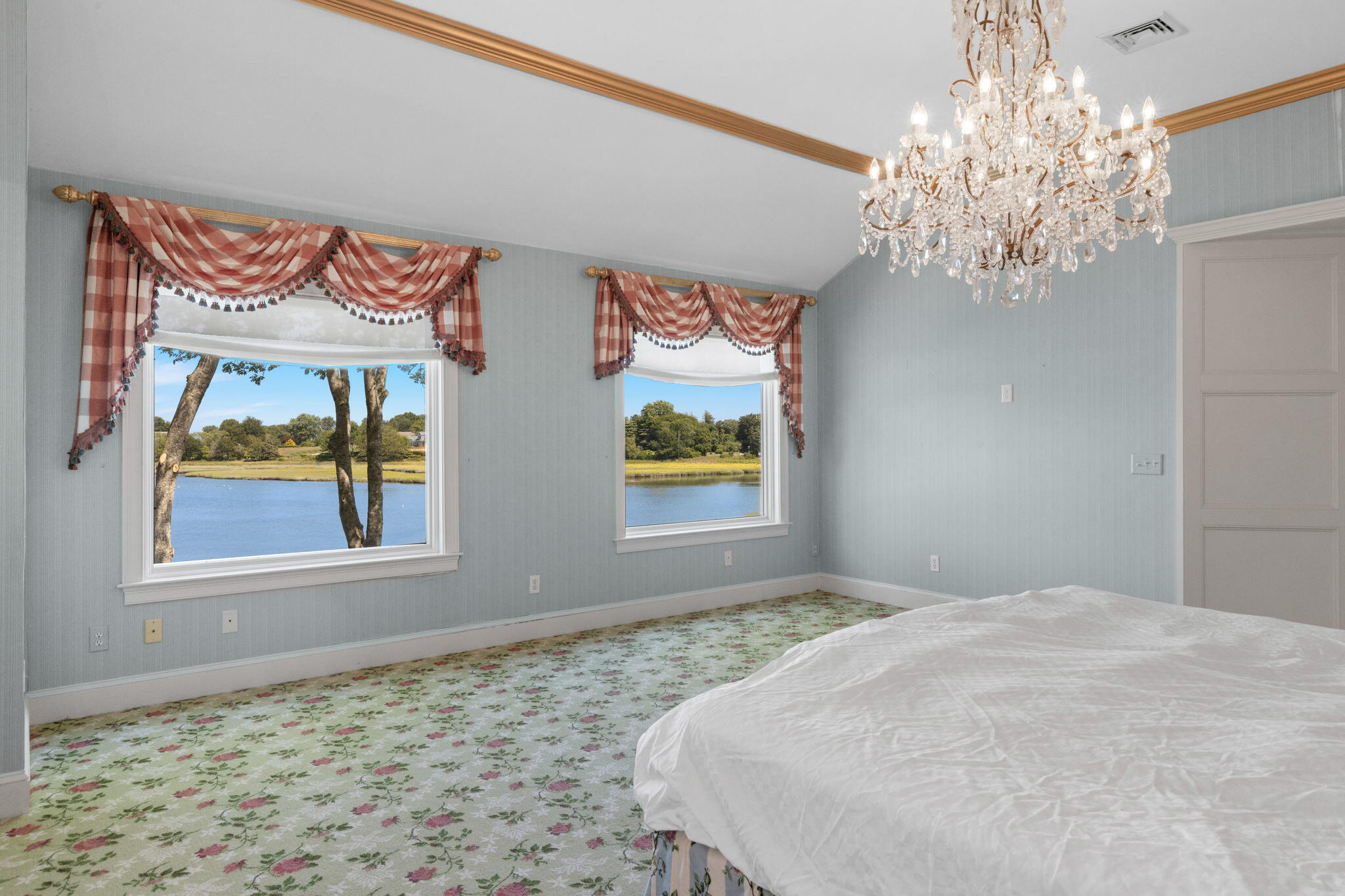 4390 Main Street Barnstable MA 02637