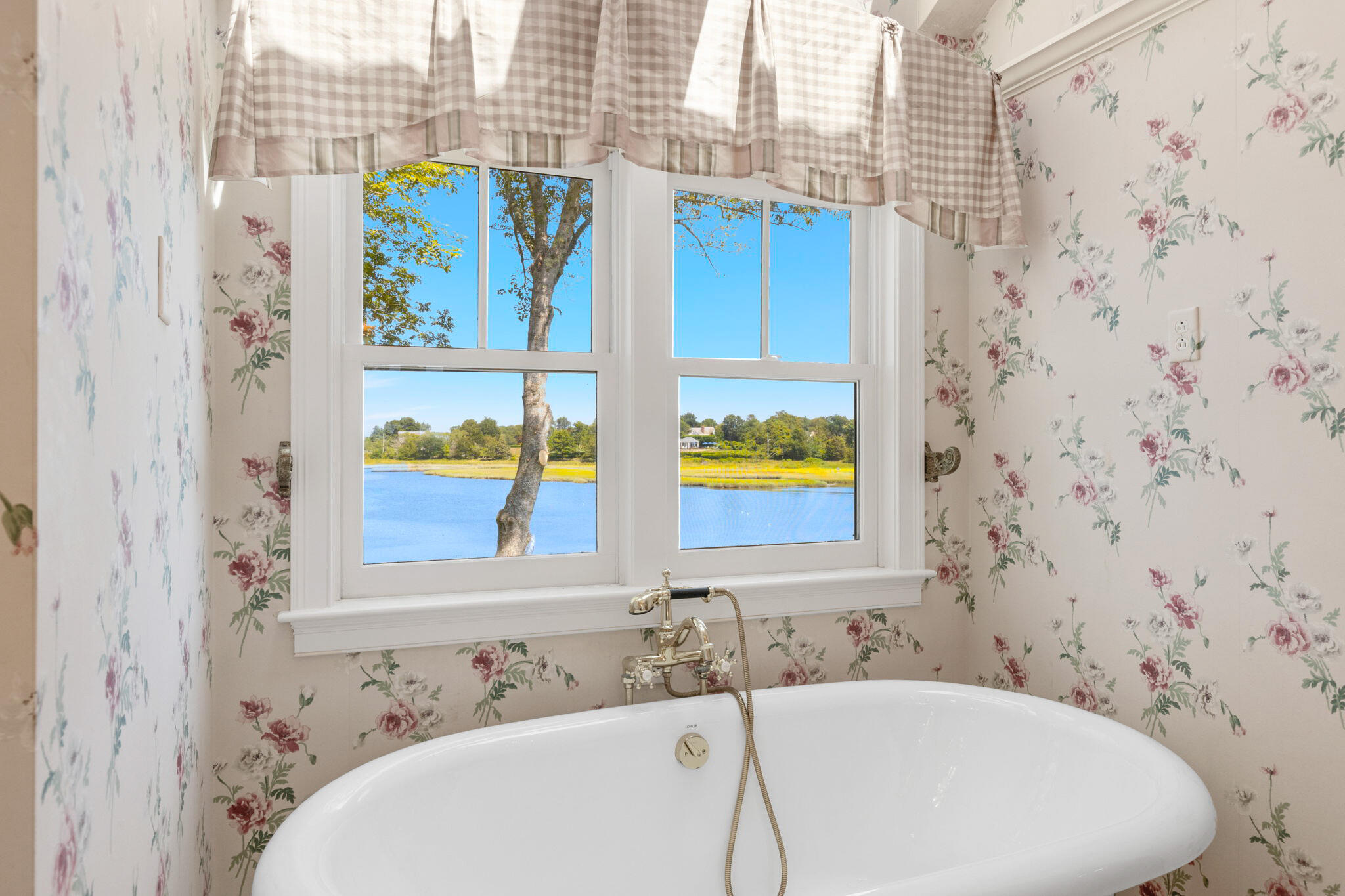 4390 Main Street Barnstable MA 02637