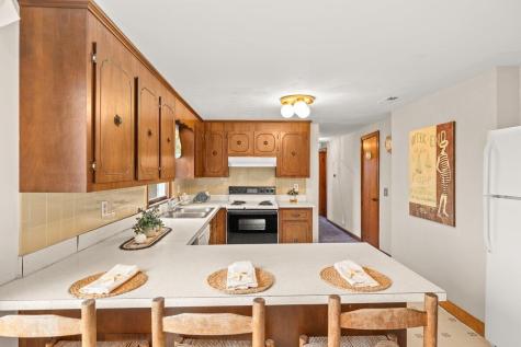 8 Babcock Lane Dennis MA 02670