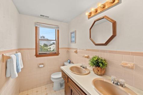 8 Babcock Lane Dennis MA 02670