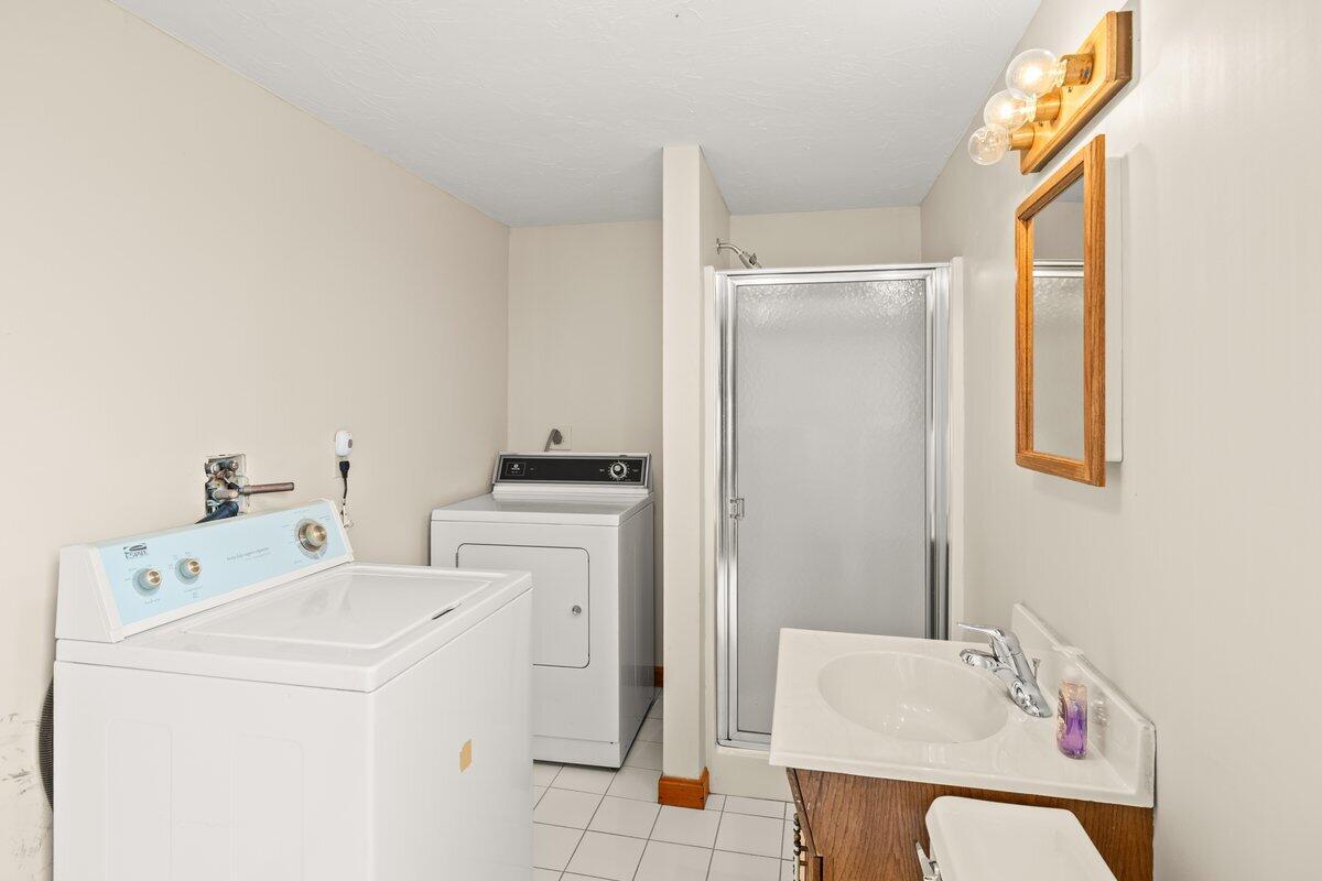 8 Babcock Lane West Dennis MA 02670