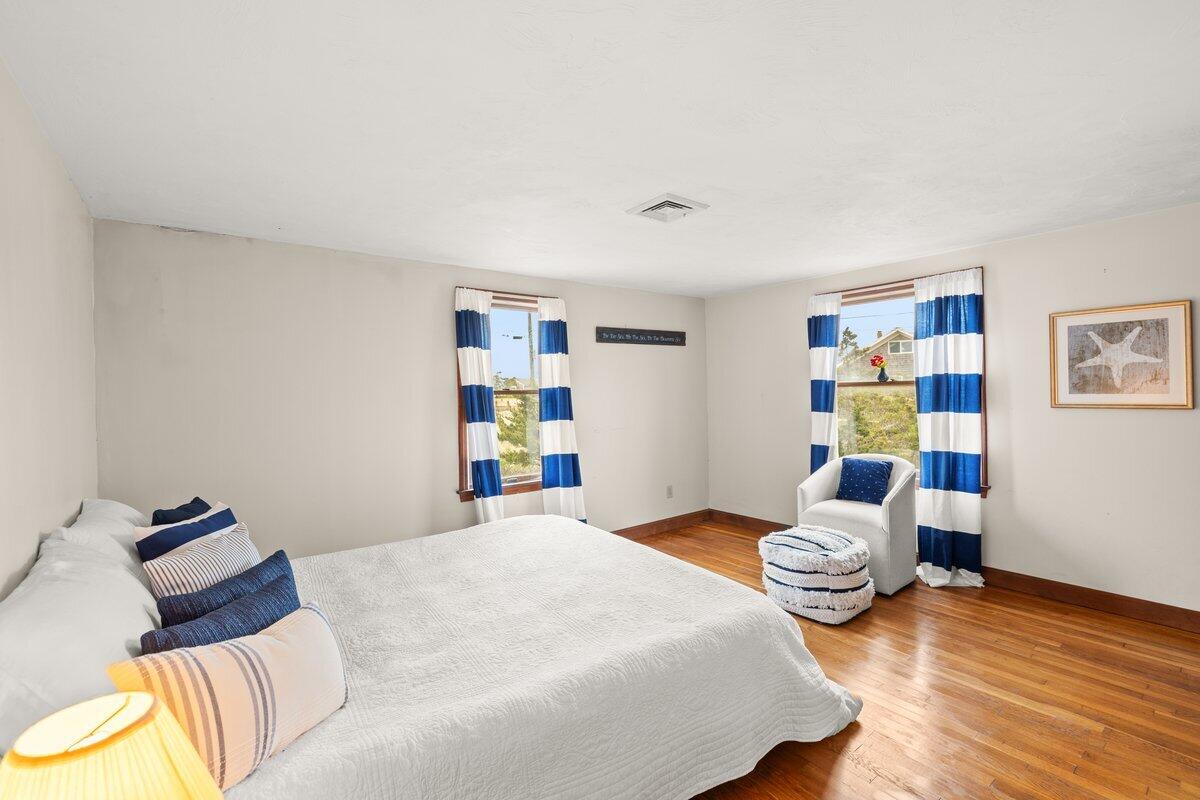 8 Babcock Lane West Dennis MA 02670
