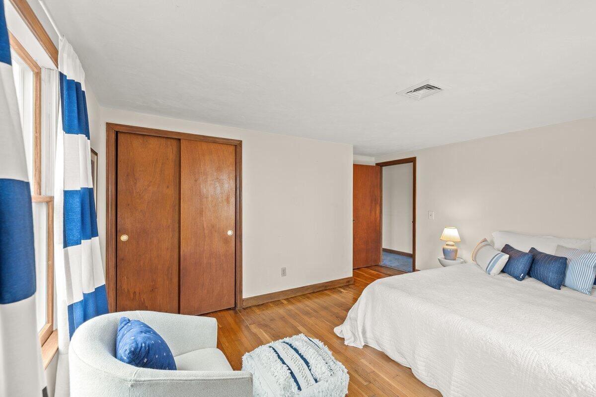 8 Babcock Lane West Dennis MA 02670