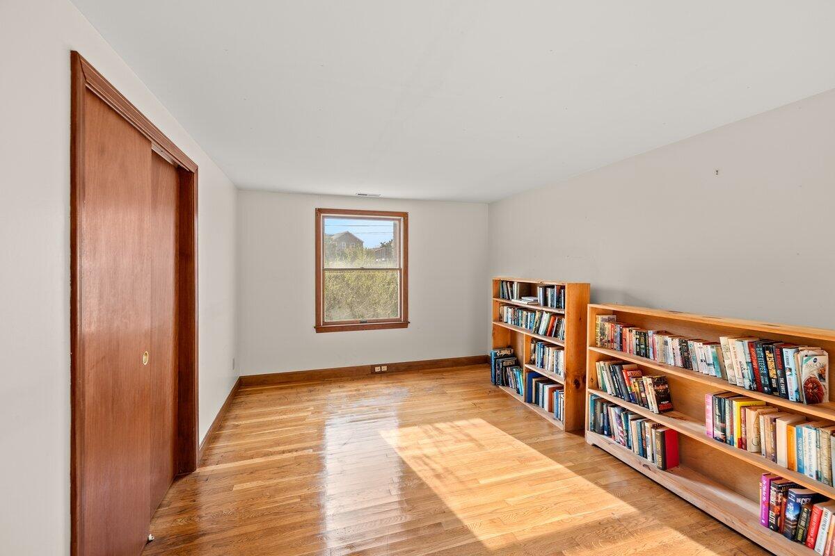 8 Babcock Lane West Dennis MA 02670