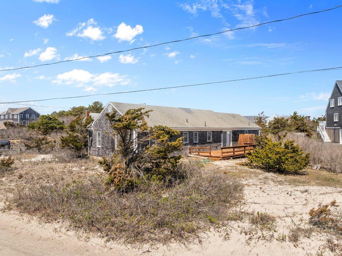8 Babcock Lane West Dennis MA 02670