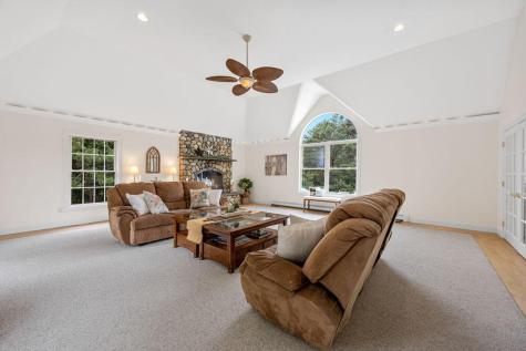 29 Weatherdeck Drive Bourne MA 02532