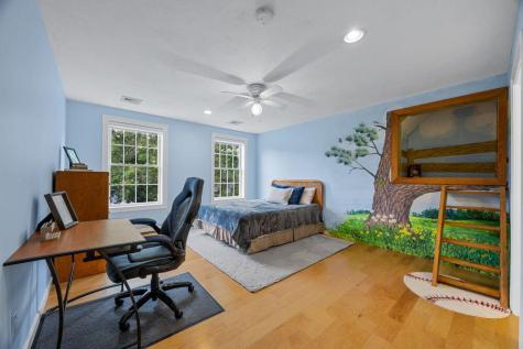 29 Weatherdeck Drive Bourne MA 02532