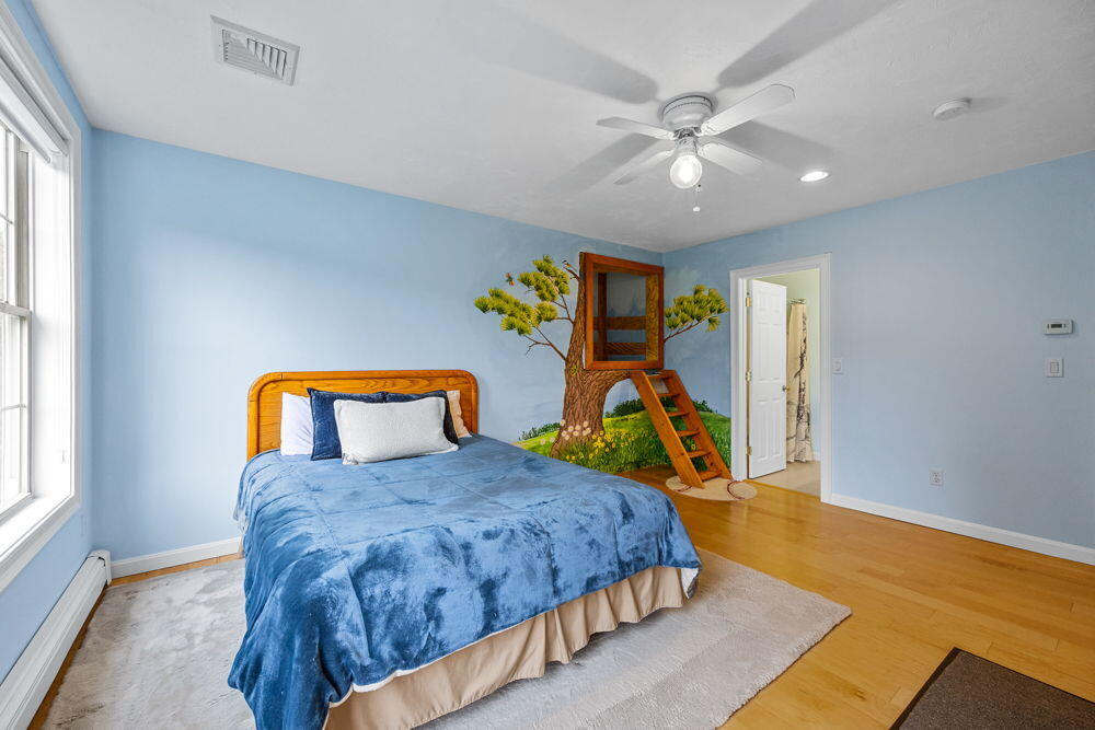 29 Weatherdeck Drive Bourne MA 02532