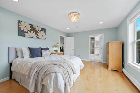 29 Weatherdeck Drive Bourne MA 02532