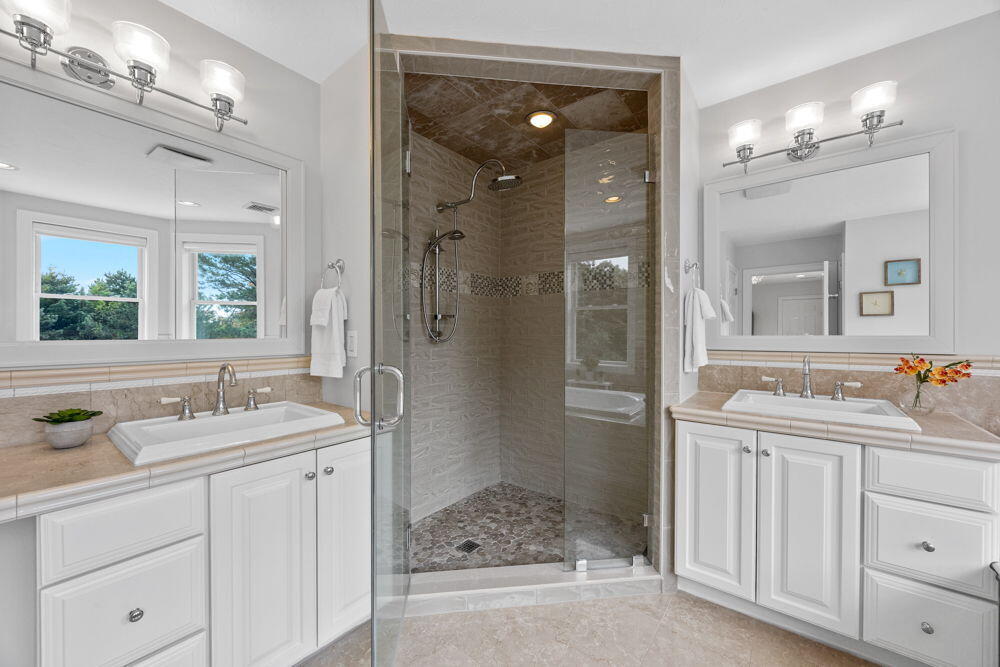 29 Weatherdeck Drive Bourne MA 02532