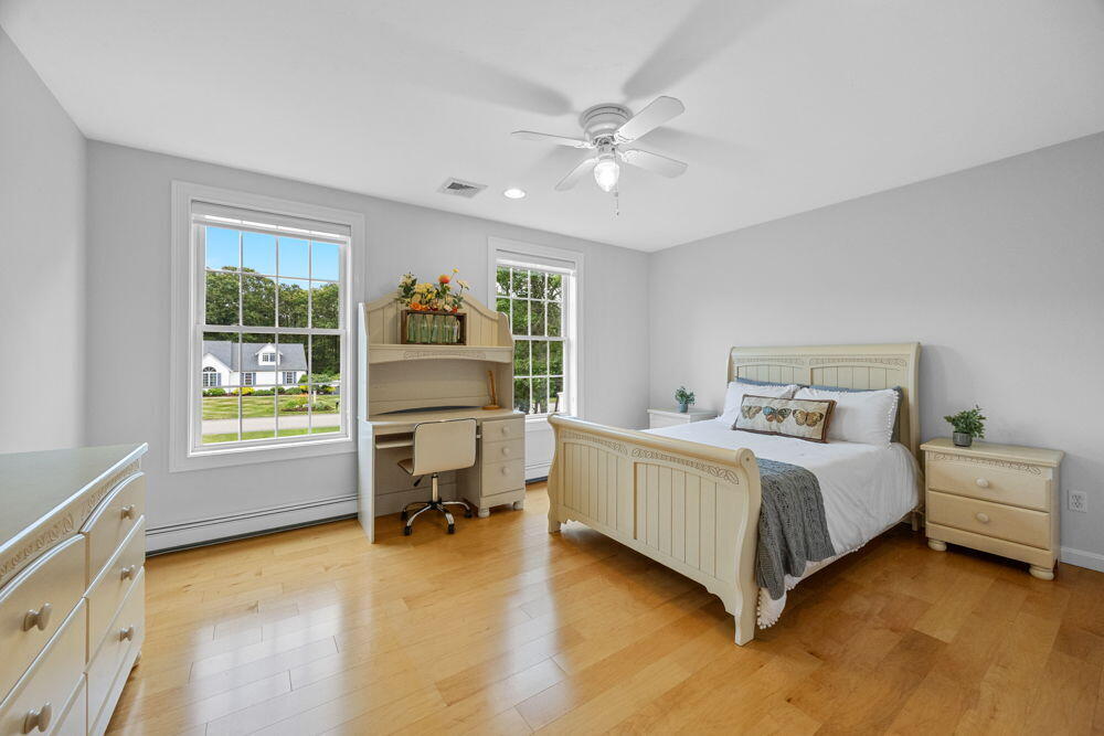 29 Weatherdeck Drive Bourne MA 02532