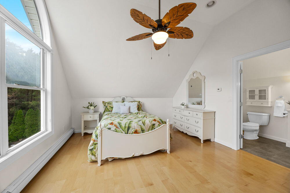 29 Weatherdeck Drive Bourne MA 02532