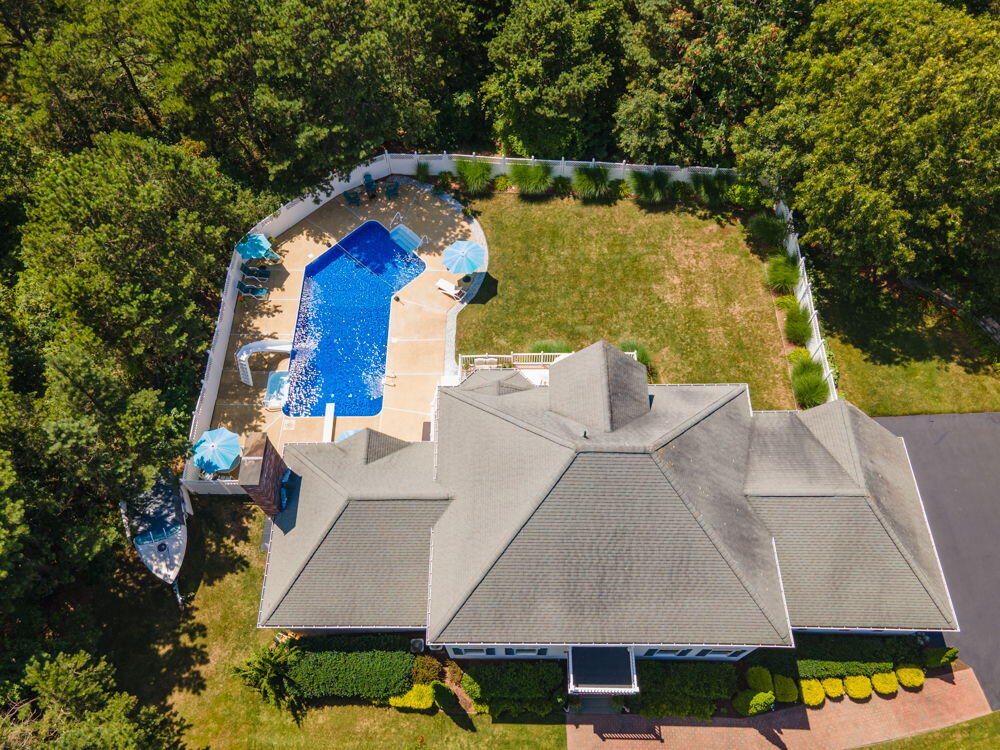 29 Weatherdeck Drive Bourne MA 02532