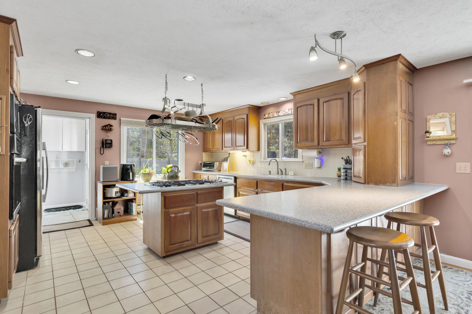 1 Lighthouse Lane Forestdale MA 02644