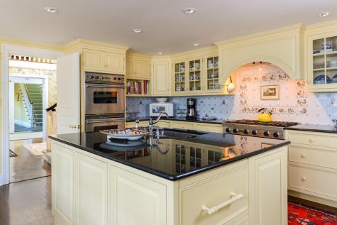 248 North Bay Road Osterville MA 02655