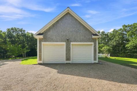 10 Woodhaven Drive Edgartown MA 02539