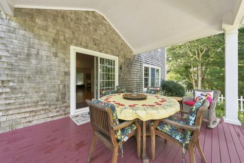 10 Woodhaven Drive Edgartown MA 02539