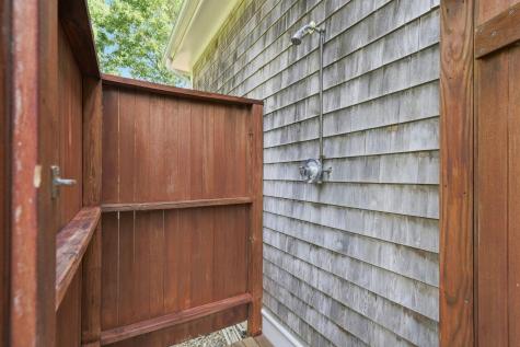 10 Woodhaven Drive Edgartown MA 02539